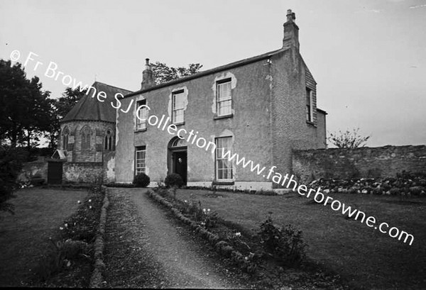 BLACKSMITH SHOEING HOUSE